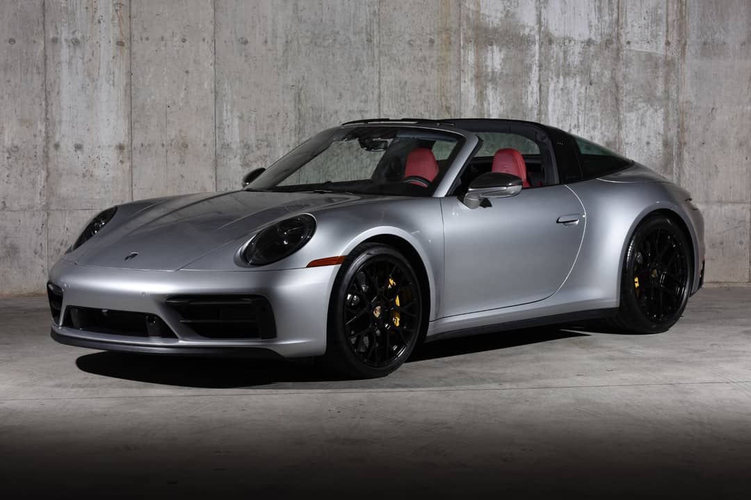 2024 Porsche 911 Targa 4 GTS — photo 9