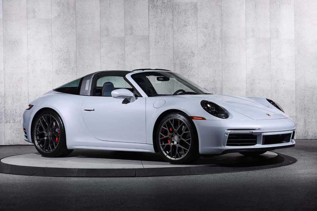 2024 Porsche 911 Targa 4S — photo 2