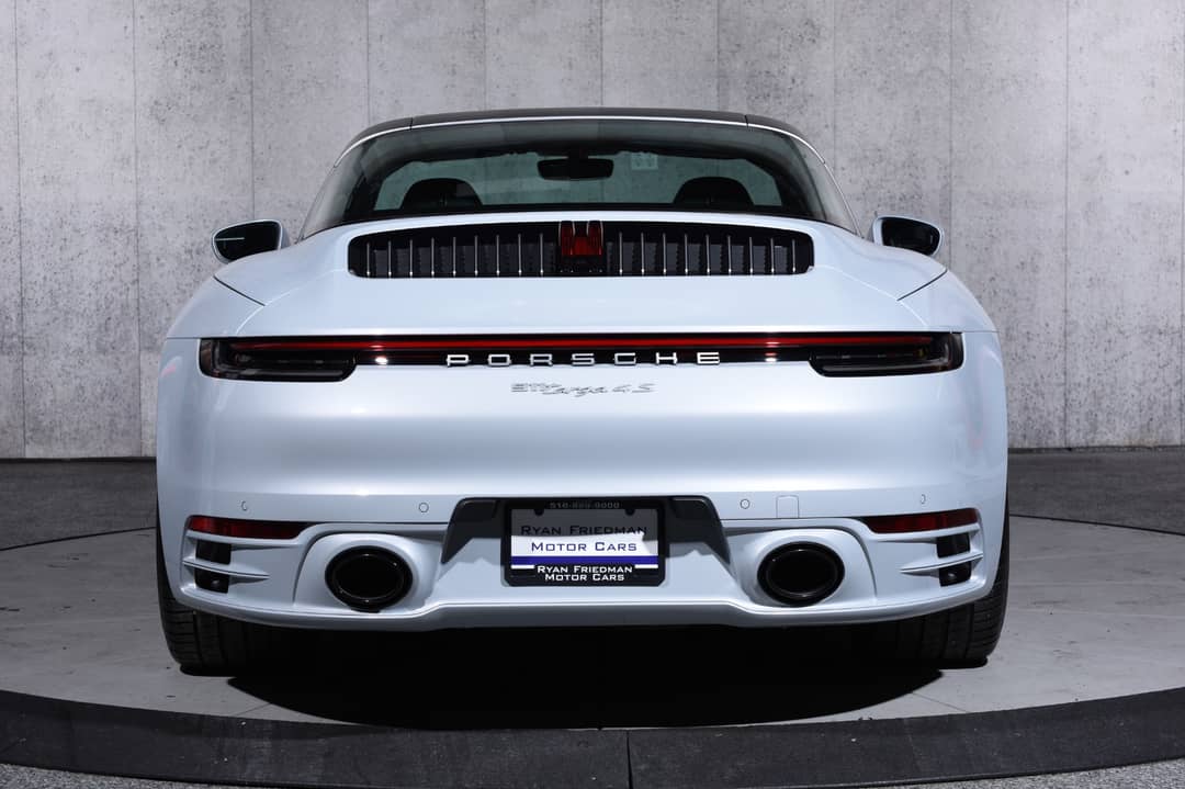 2024 Porsche 911 Targa 4S — photo 11