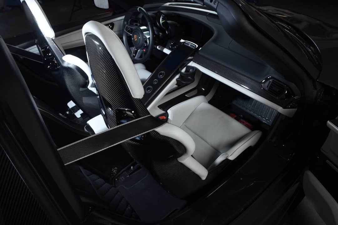 2015 Porsche 918 Spyder — photo 20