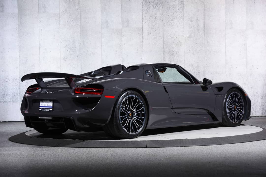2015 Porsche 918 Spyder — photo 9
