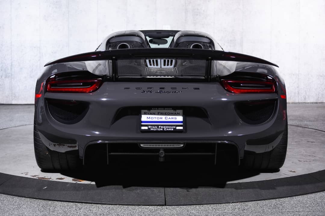 2015 Porsche 918 Spyder — photo 10