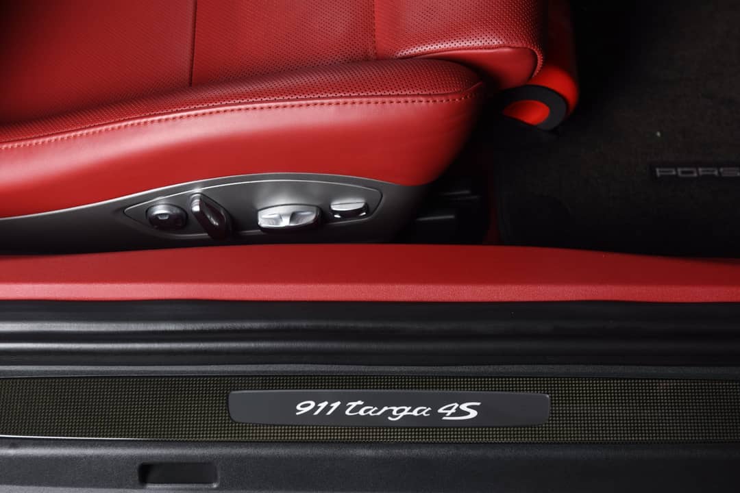 2015 Porsche 911 Targa 4S — photo 28