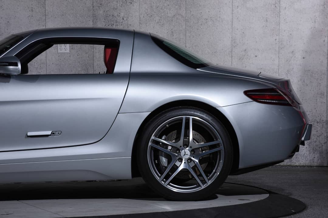 2011 Mercedes-Benz SLS AMG — photo 28
