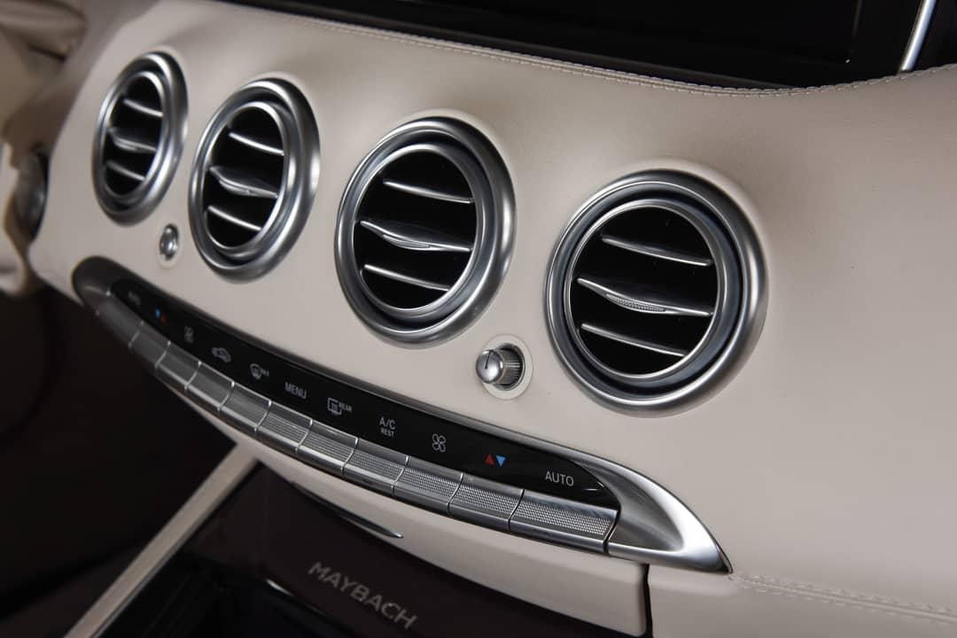 2017 Mercedes-Benz S-Class Maybach S650 — photo 26