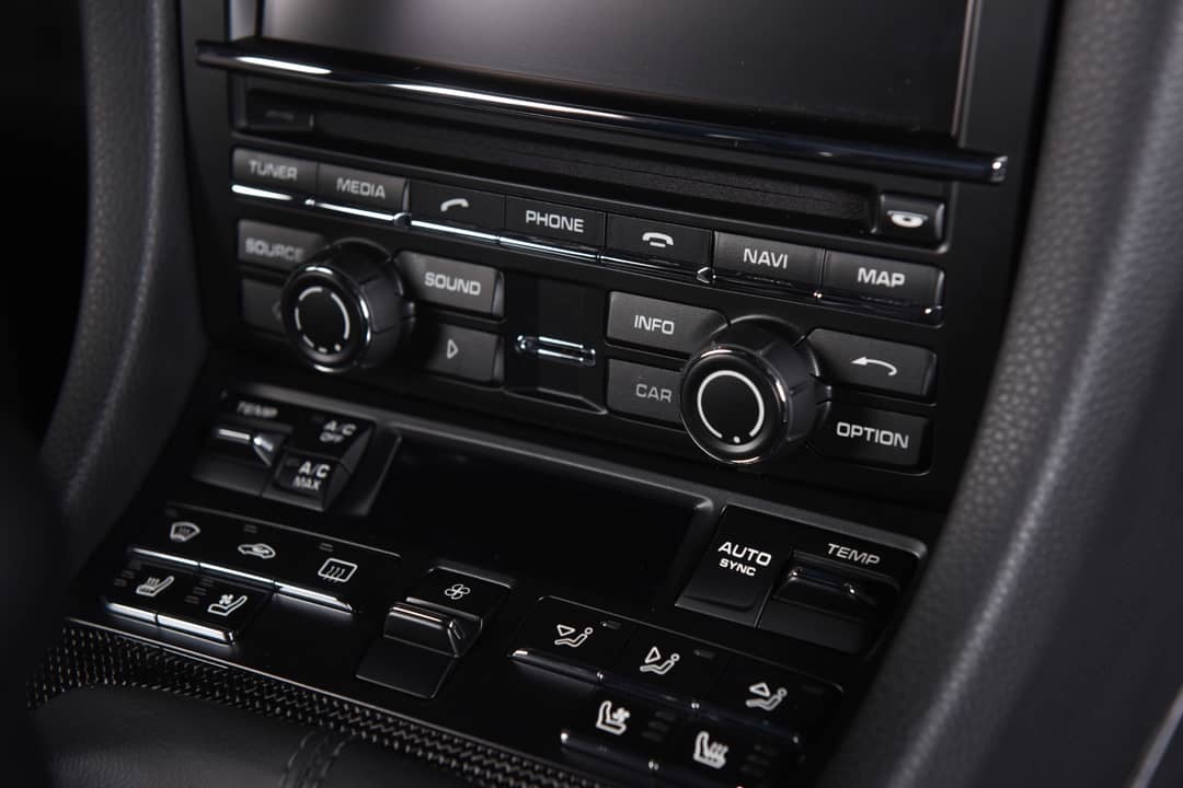 2014 Porsche 911 Carrera S — photo 23