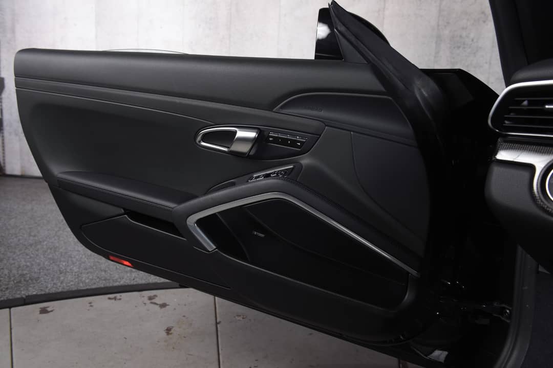 2014 Porsche 911 Carrera S — photo 25