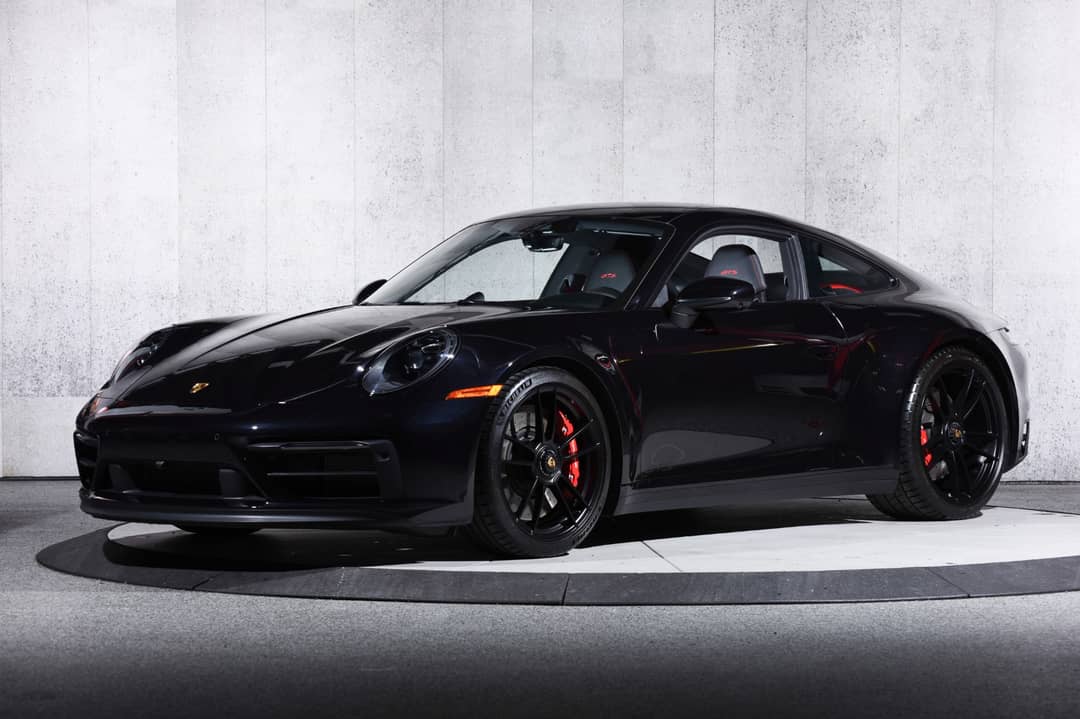 2024 Porsche 911 Carrera GTS — photo 2