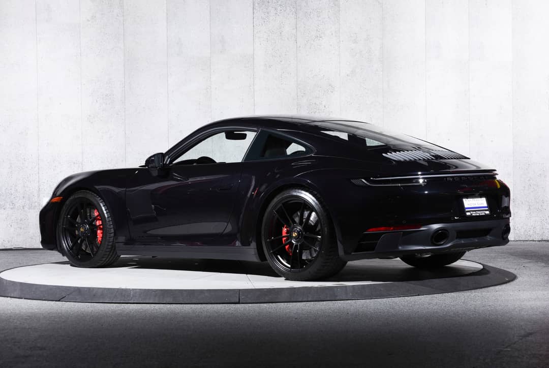 2024 Porsche 911 Carrera GTS — photo 11