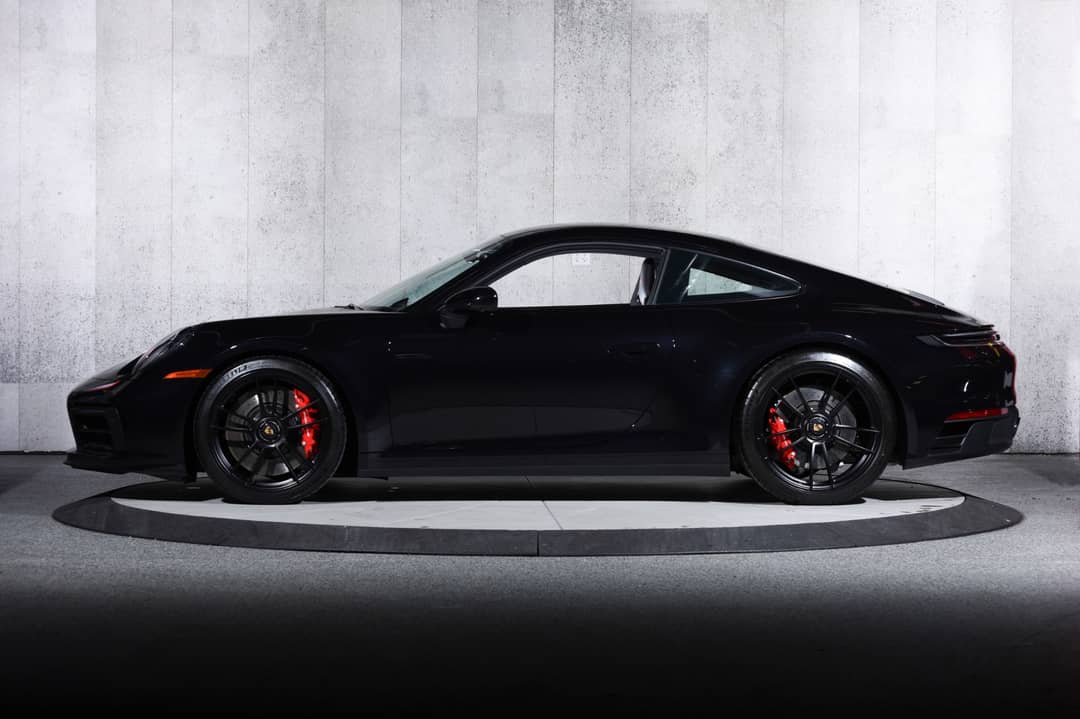 2024 Porsche 911 Carrera GTS — photo 12