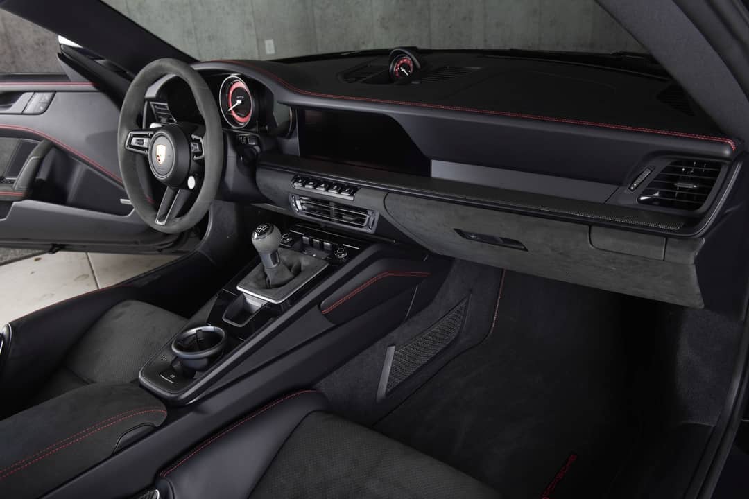 2024 Porsche 911 Carrera GTS — photo 21