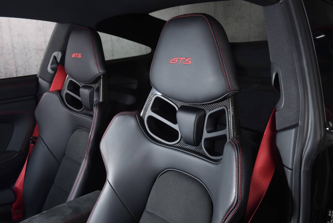2024 Porsche 911 Carrera GTS — photo 8