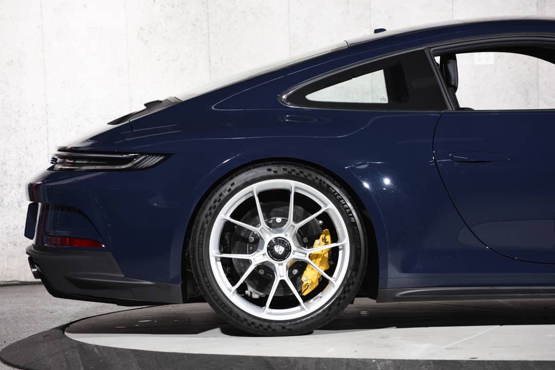 2022 Porsche 911 GT3 Touring — photo 13