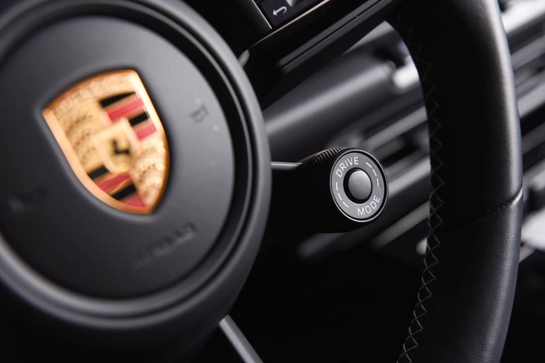 2022 Porsche 911 GT3 Touring — photo 21