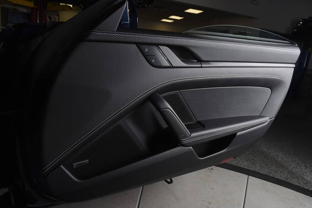 2022 Porsche 911 GT3 Touring — photo 27