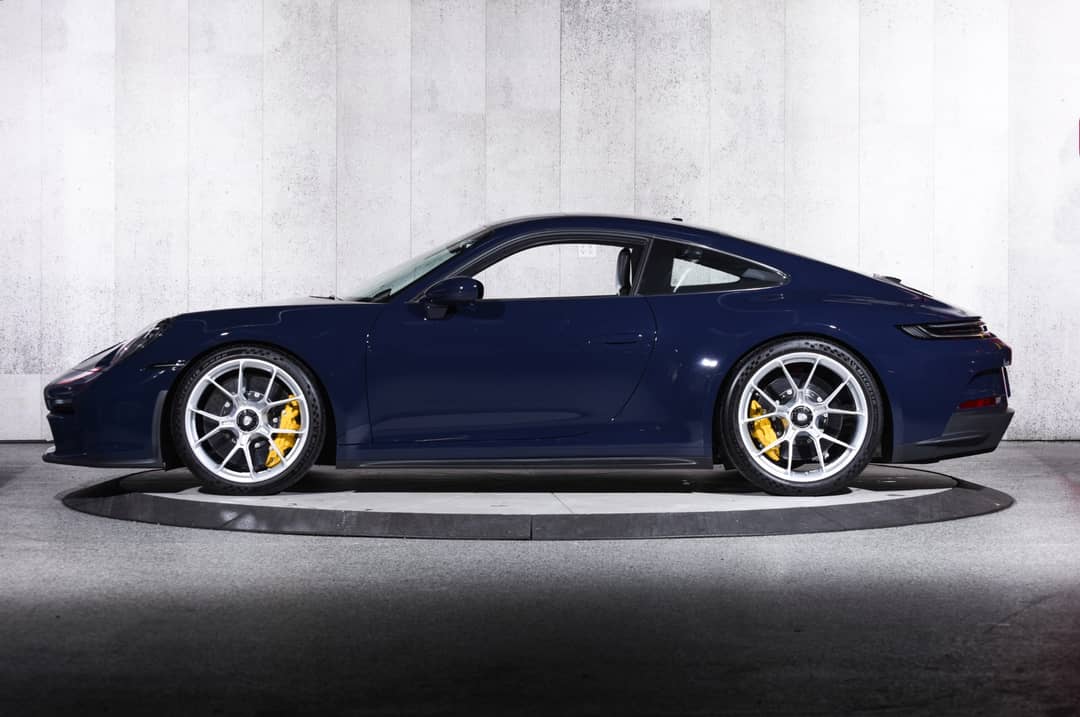 2022 Porsche 911 GT3 Touring — photo 10