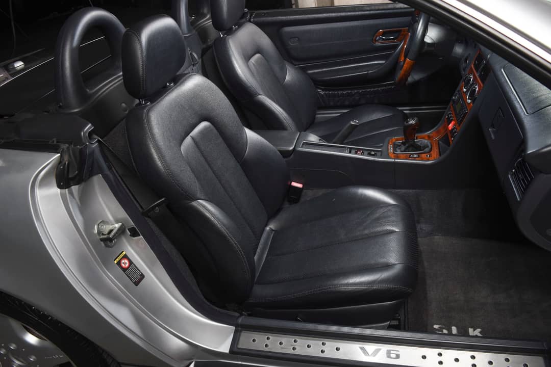 2001 Mercedes-Benz SLK 320 — photo 16
