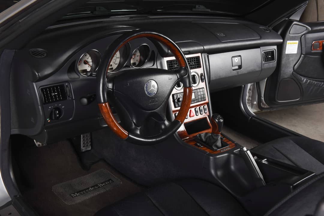 2001 Mercedes-Benz SLK 320 — photo 4