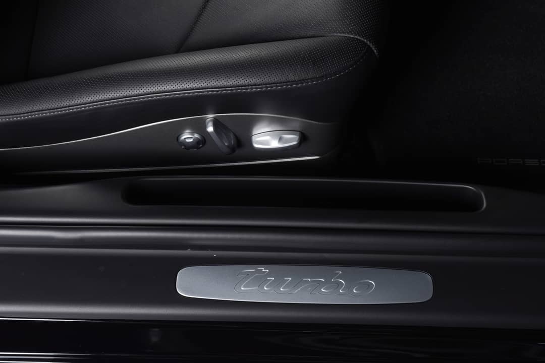 2010 Porsche 911 Turbo — photo 28
