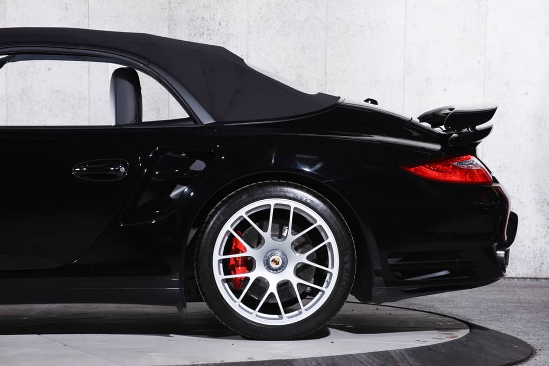 2010 Porsche 911 Turbo — photo 37