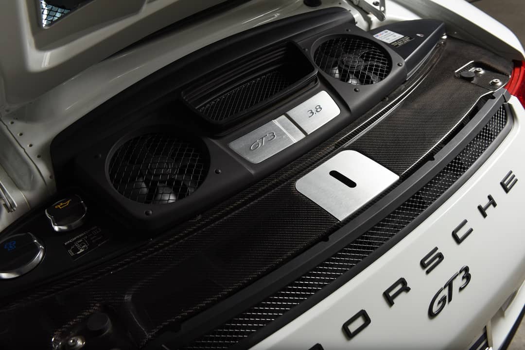 2015 Porsche 911 GT3 — photo 23