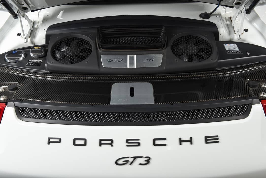 2015 Porsche 911 GT3 — photo 24