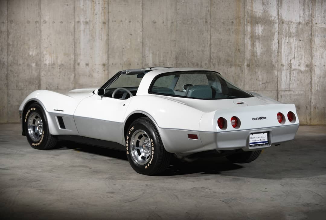 1982 Chevrolet Corvette — photo 13