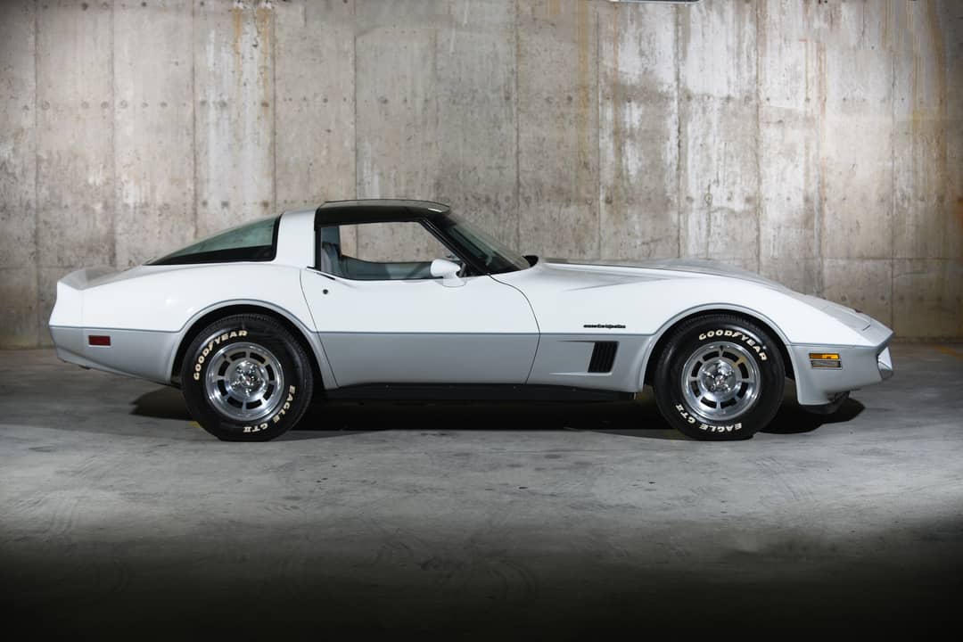 1982 Chevrolet Corvette — photo 3