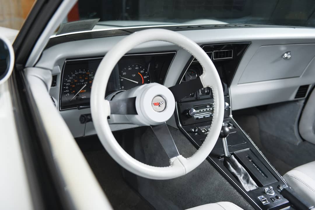 1982 Chevrolet Corvette — photo 22