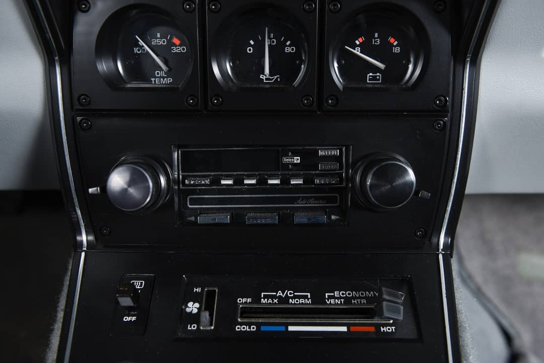 1982 Chevrolet Corvette — photo 27