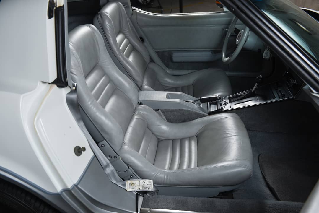 1982 Chevrolet Corvette — photo 30