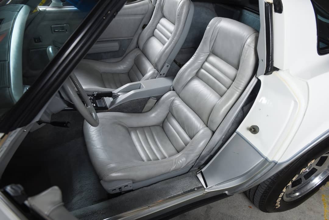 1982 Chevrolet Corvette — photo 31