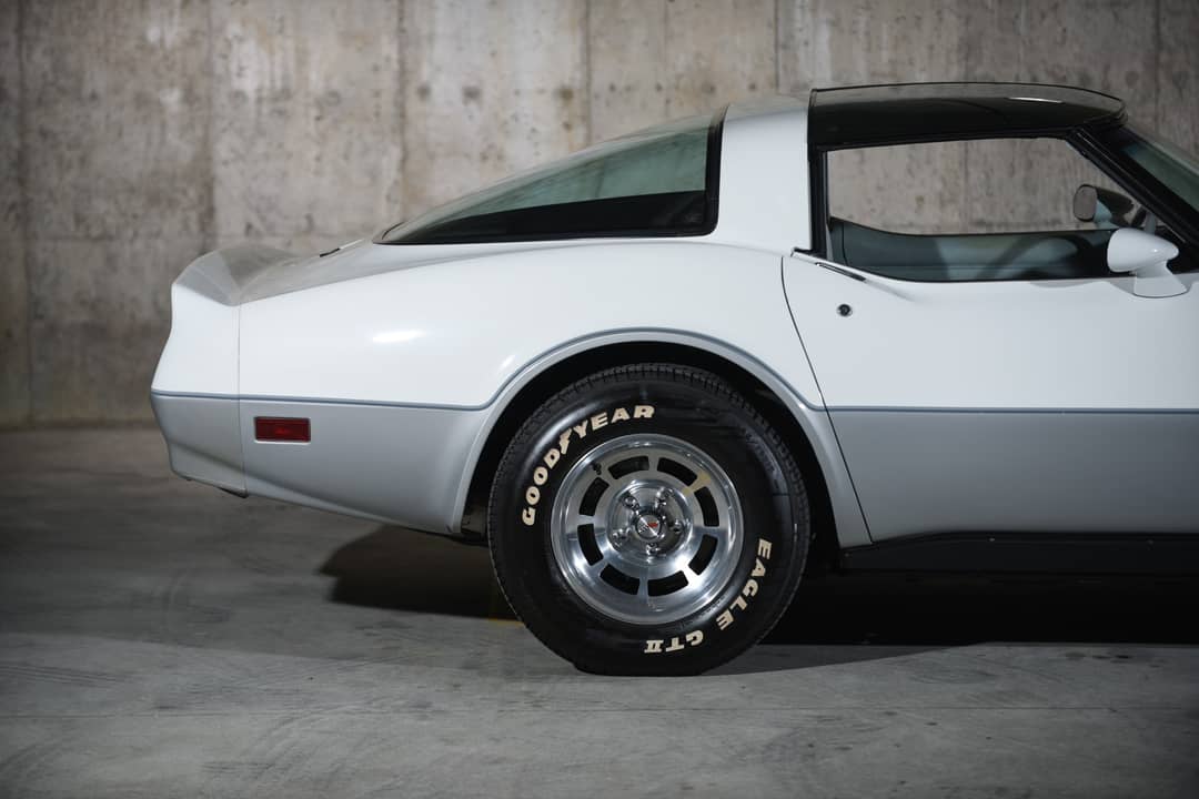 1982 Chevrolet Corvette — photo 5