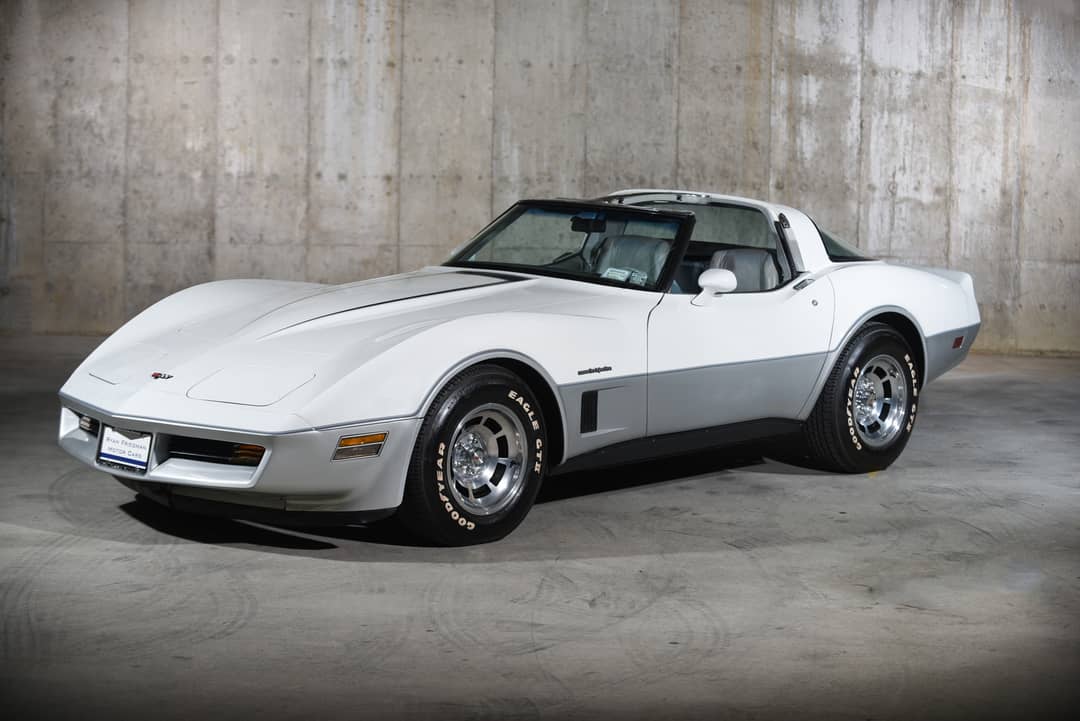 1982 Chevrolet Corvette — photo 9