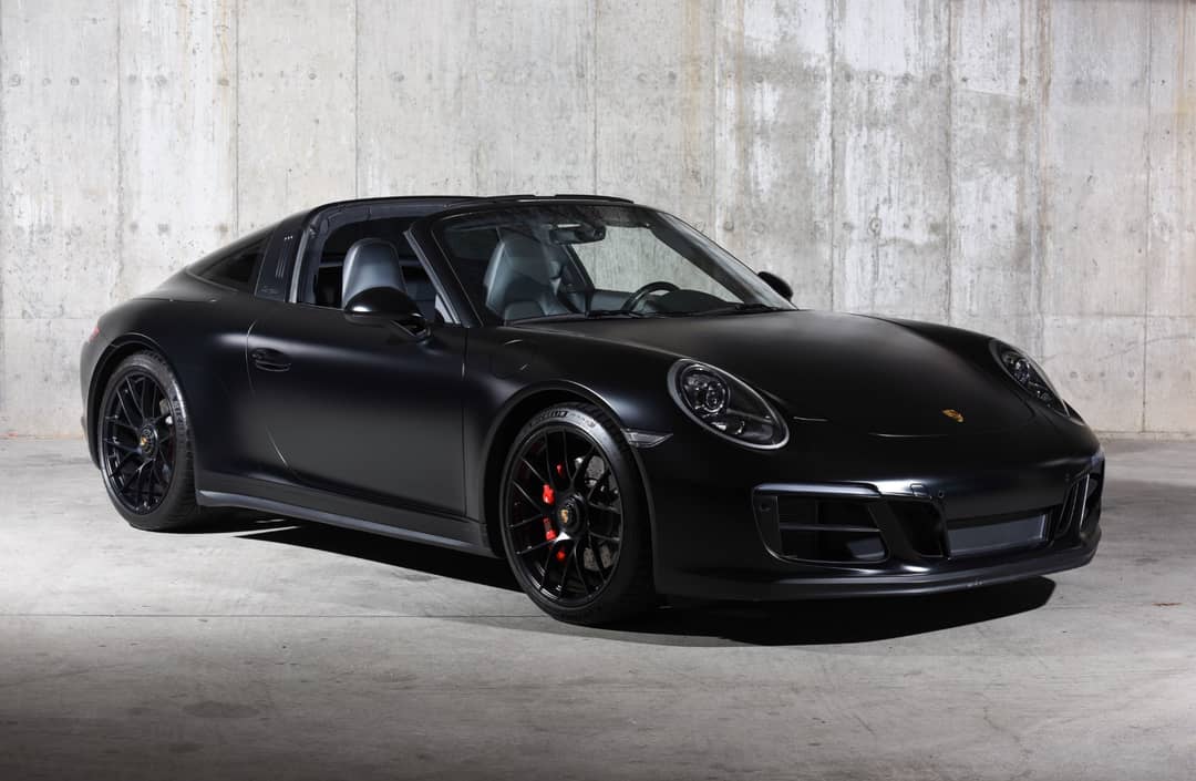 2019 Porsche 911 Targa 4 GTS — photo 2