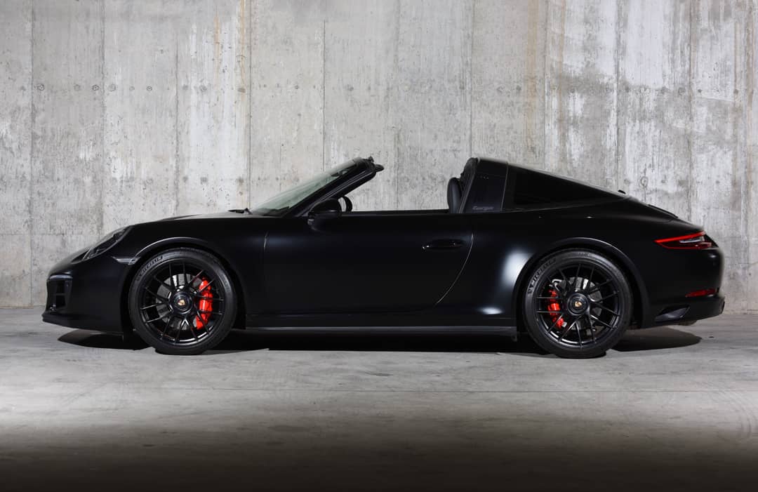 2019 Porsche 911 Targa 4 GTS — photo 13