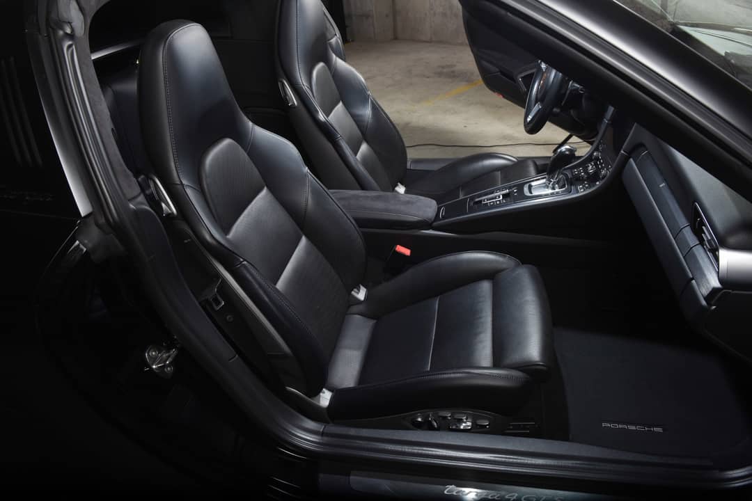 2019 Porsche 911 Targa 4 GTS — photo 17