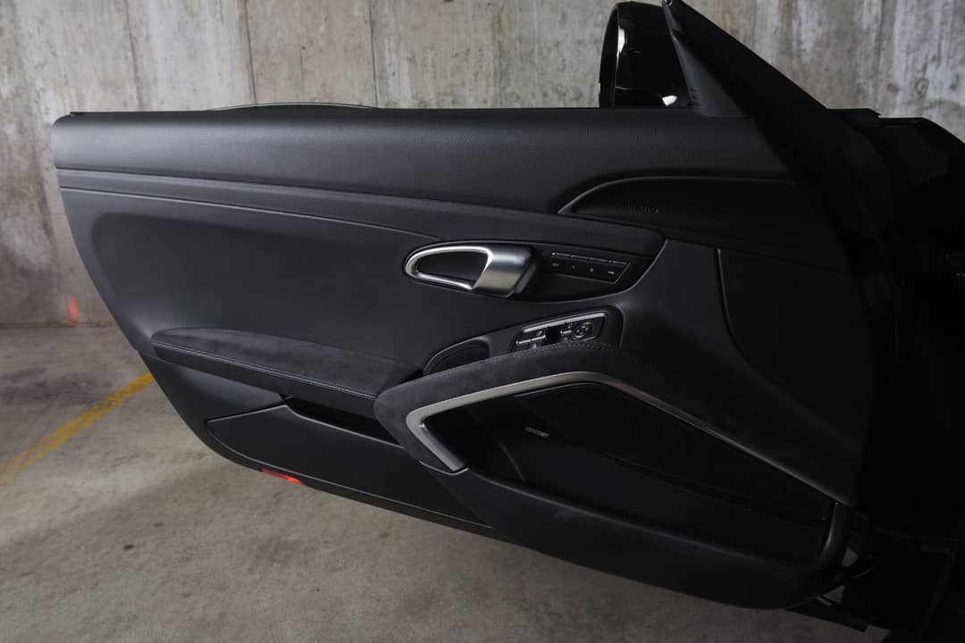 2019 Porsche 911 Targa 4 GTS — photo 27