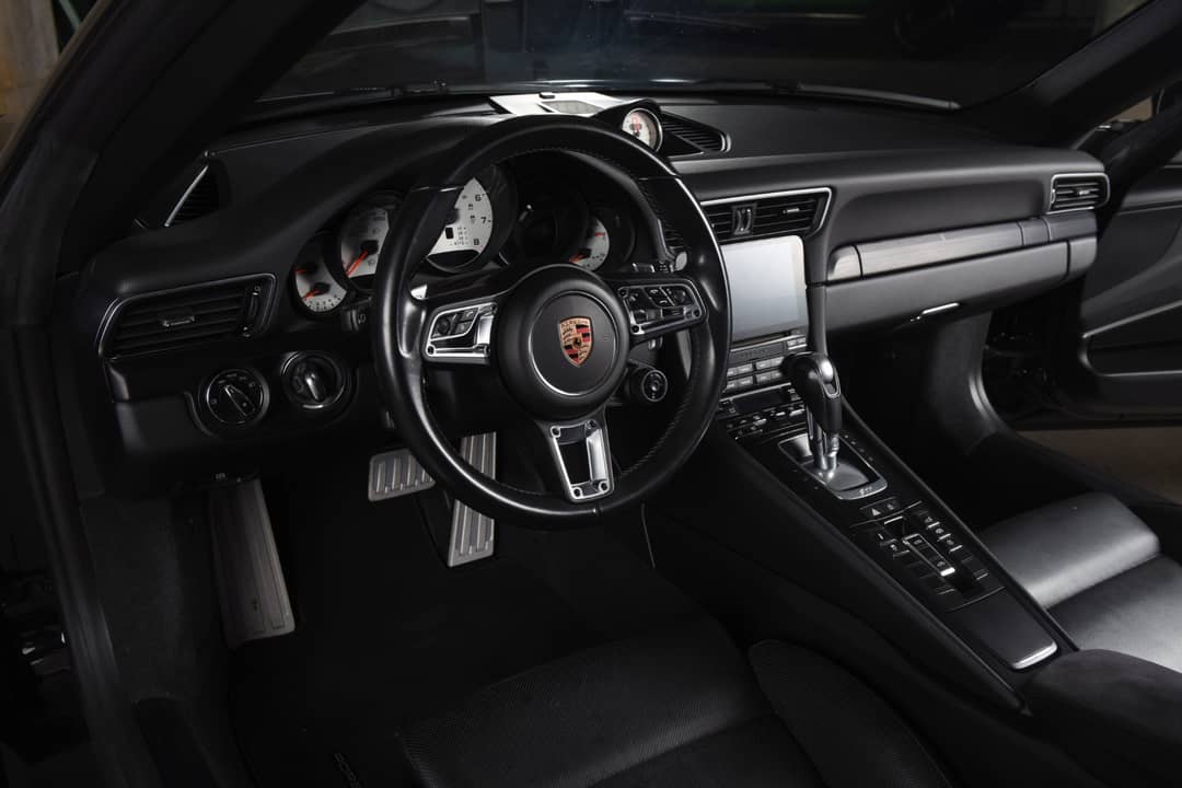 2019 Porsche 911 Targa 4 GTS — photo 4
