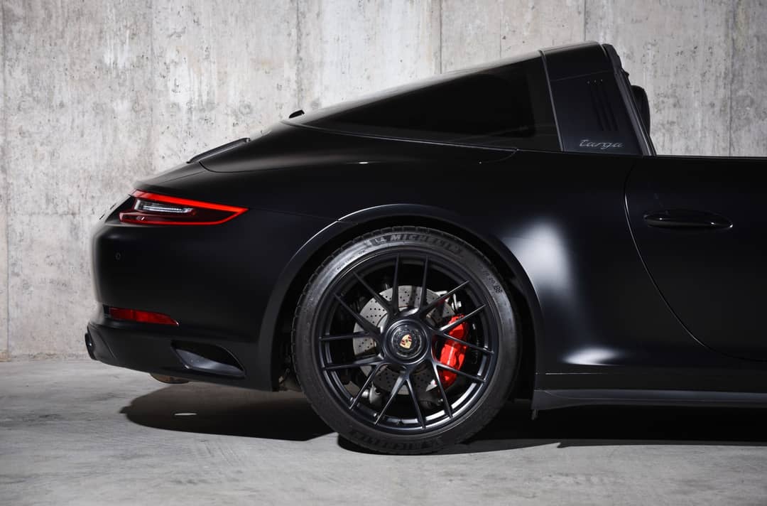2019 Porsche 911 Targa 4 GTS — photo 36