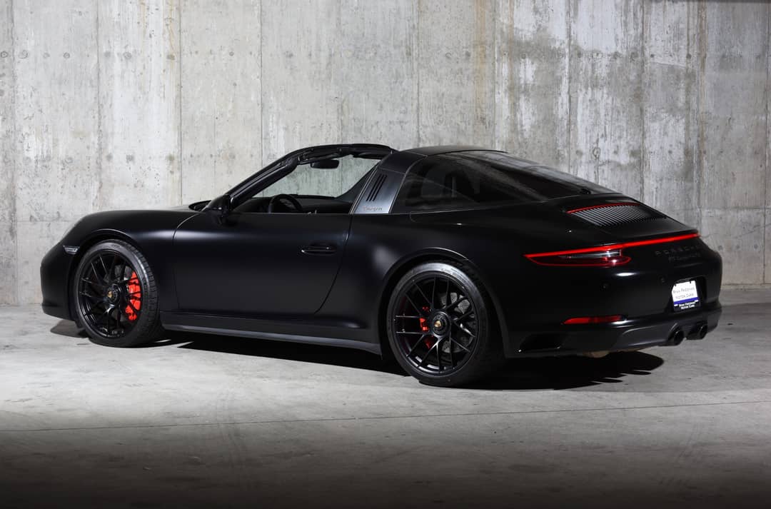 2019 Porsche 911 Targa 4 GTS — photo 10