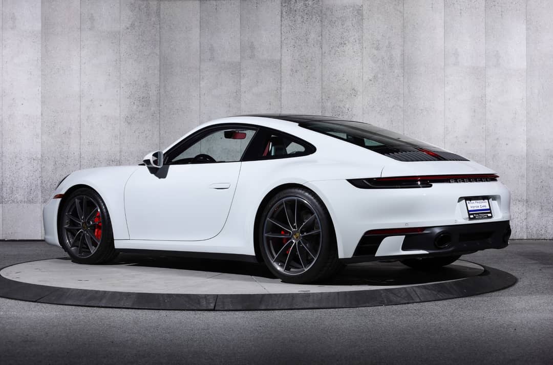 2024 Porsche 911 Carrera S — photo 10