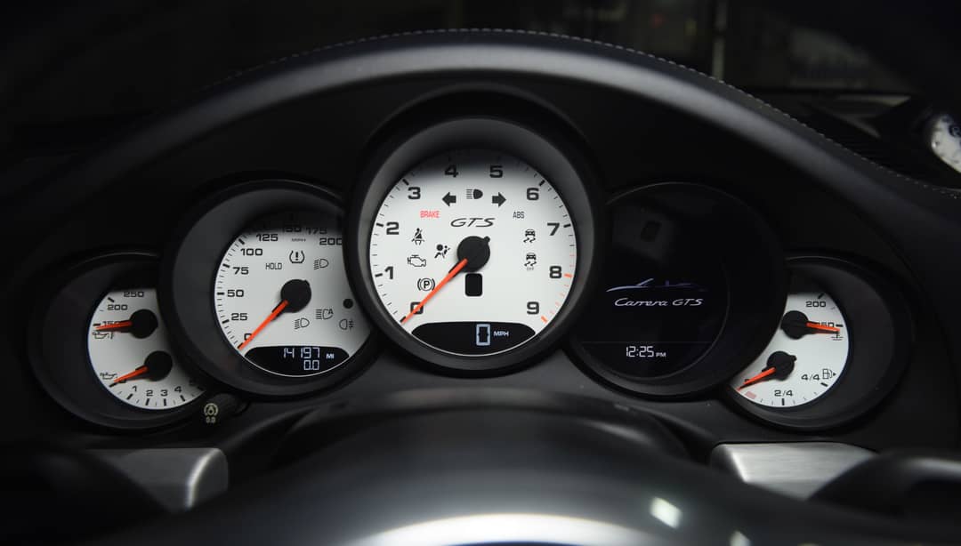 2016 Porsche 911 Carrera GTS — photo 16