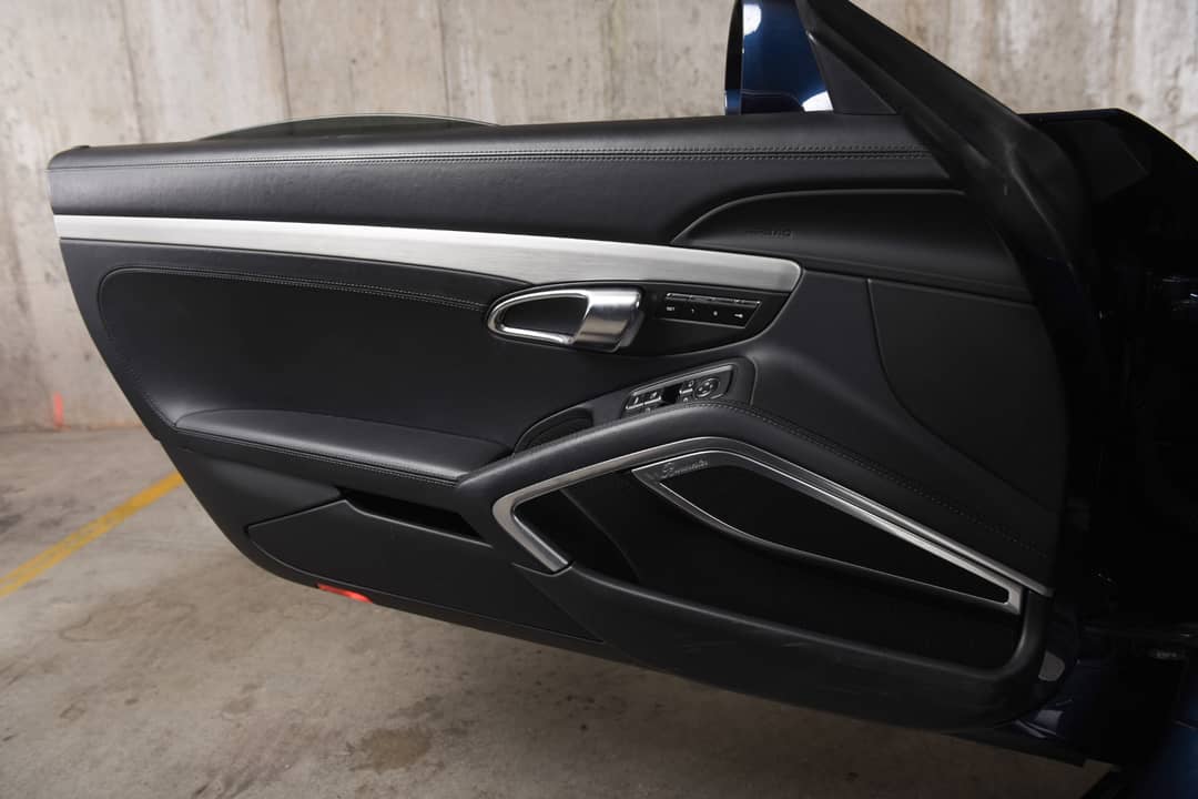 2016 Porsche 911 Carrera GTS — photo 19