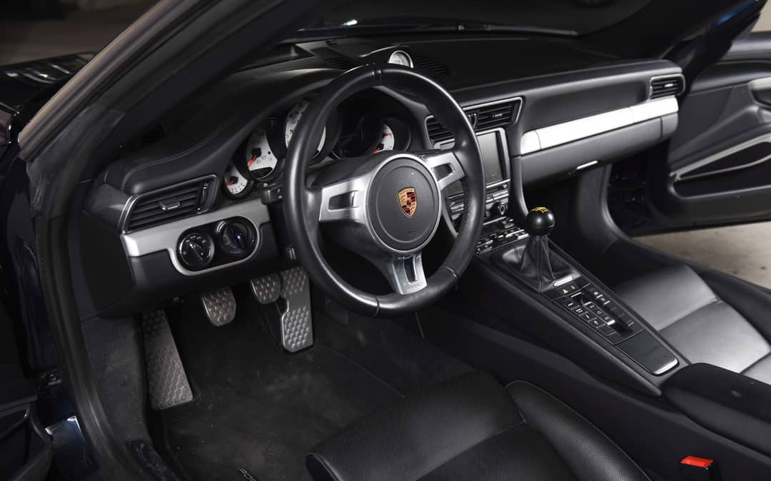 2016 Porsche 911 Carrera GTS — photo 5