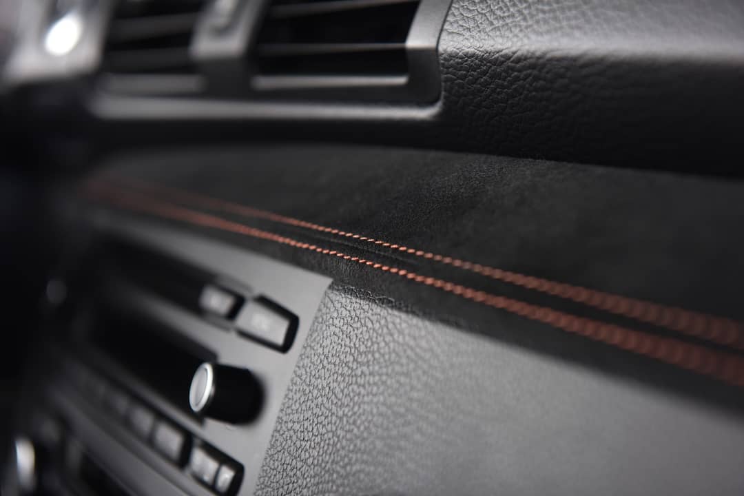 2011 BMW 1 Series M — photo 19