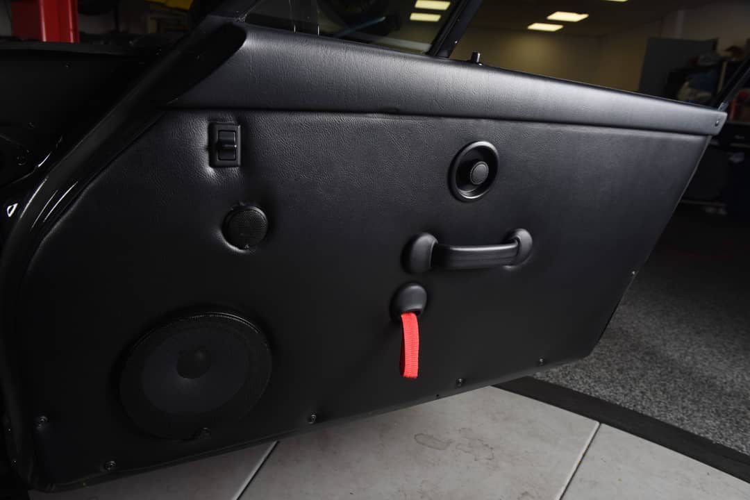 1992 Porsche 911 Carrera 2 — photo 19