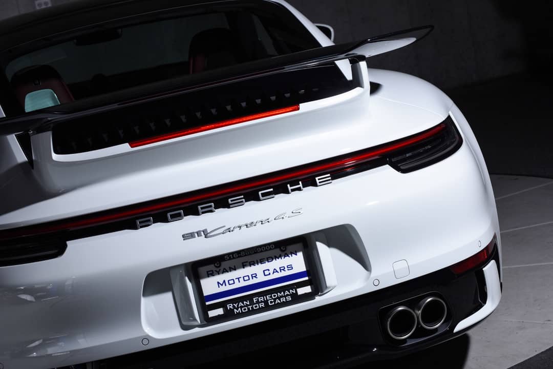 2024 Porsche 911 Carrera 4S — photo 13