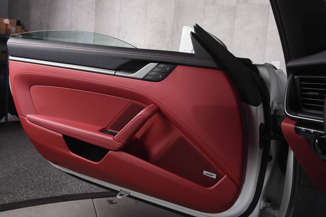 2024 Porsche 911 Carrera 4S — photo 27