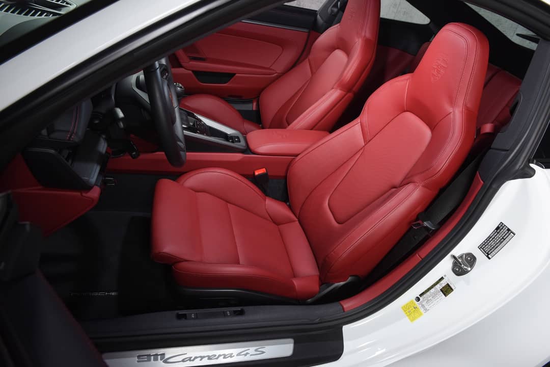2024 Porsche 911 Carrera 4S — photo 5